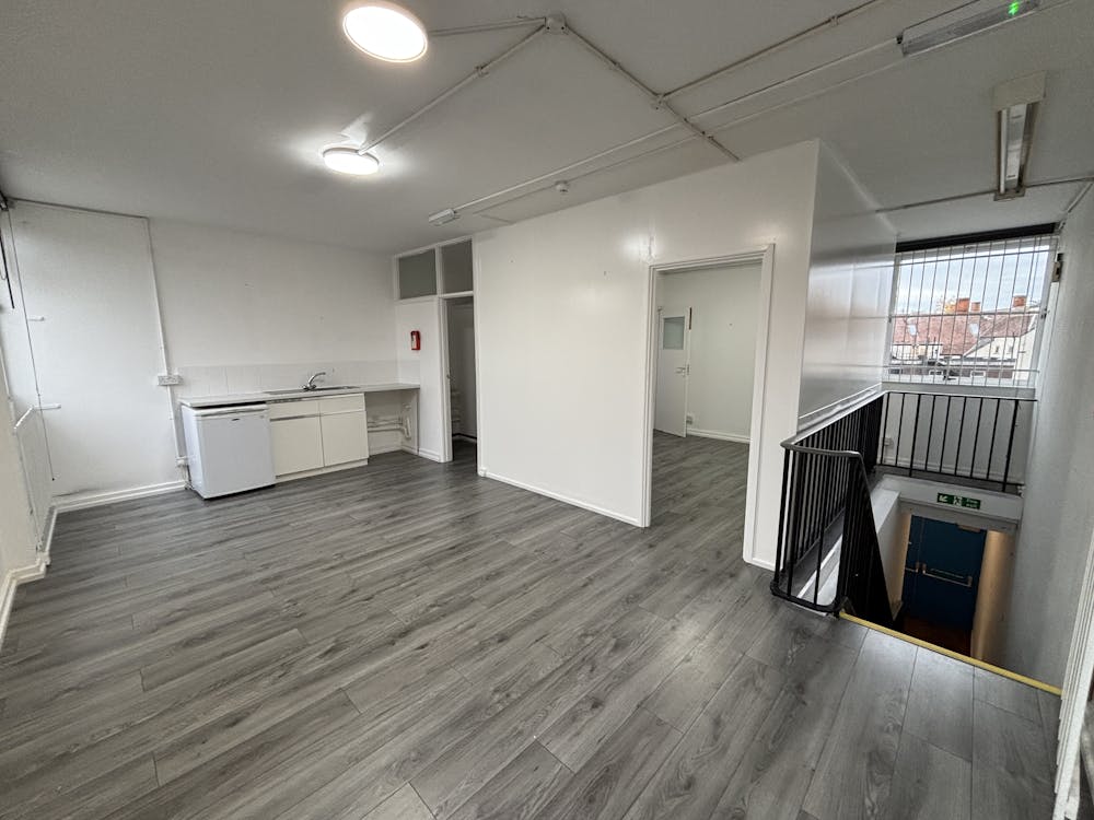 Unit 25, Riverside Walk, Thetford, Retail To Let - IMG_3914.JPG