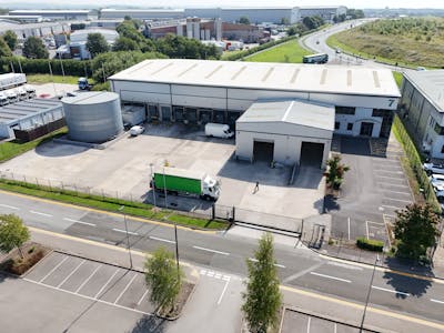 P17, Heywood Distribution Park, Pilworth Road, Rochdale, Industrial To Let - dji_fly_20250813_112836_0450_1755094756792_photo.JPG