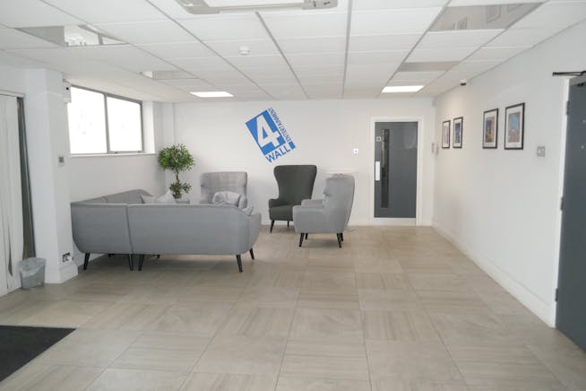 5 Central Road, Harlow, Industrial To Let - P1050954.JPG