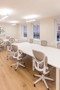 20-22 Mortimer Street (1st Floor), London, Office To Let - IMG_1584.jpg