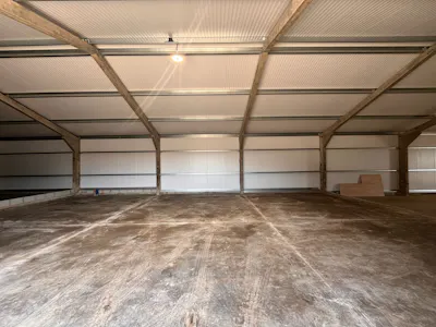 Industrial Units, Oakcroft Farm, Aylesbury, Industrial To Let - WhatsApp Image 2026-05-26 at 09.40.jpeg