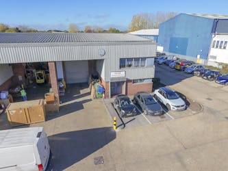 Unit 10, Britannia Industrial Estate, Poyle, Industrial / Warehouse To Let - 1.jpg - More details and enquiries about this property