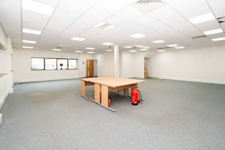 Unit 9, Borehamwood, Office To Let / For Sale - p05.jpg