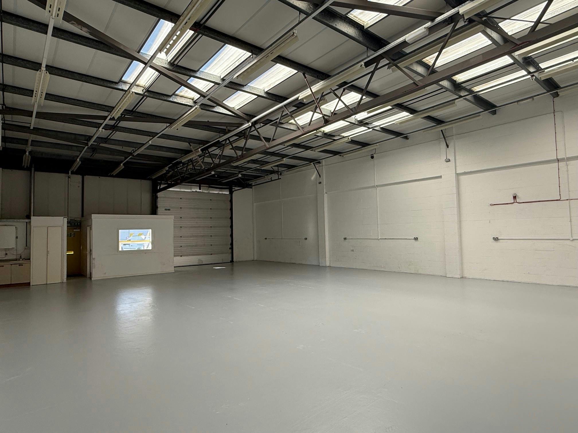 Unit 19 Ash, Kembrey Park,, Swindon, Industrial To Let - 4.jpg