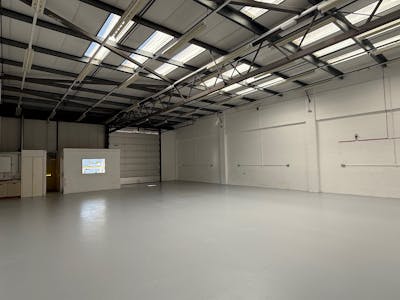 Unit 19 Ash, Kembrey Park,, Swindon, Industrial / Warehouse To Let - 4.jpg