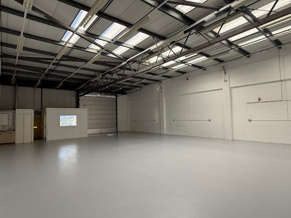 Unit 19 Ash, Kembrey Park,, Swindon, Industrial To Let - 4.jpg