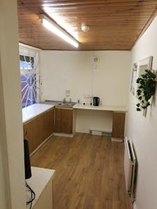 10 Heworth Road, Tyne and Wear, Office / Retail To Let - heworth rd kitchen.jpg