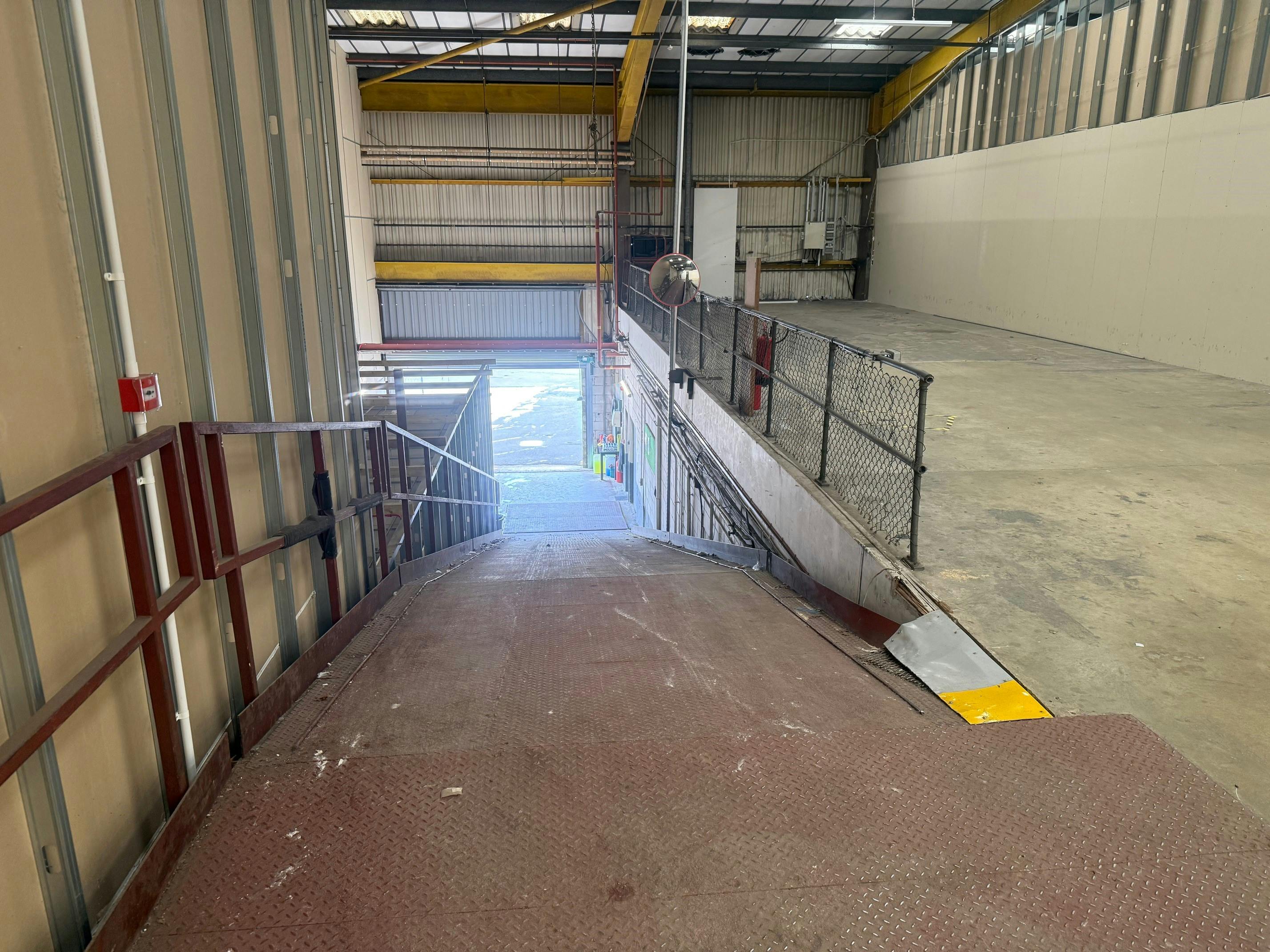 Elgin Drive, Elgin Industrial Estate, Swindon, Industrial / Retail To Let - 6.jpg