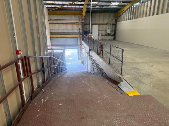 Elgin Drive, Elgin Industrial Estate, Swindon, Industrial / Retail To Let - 6.jpg