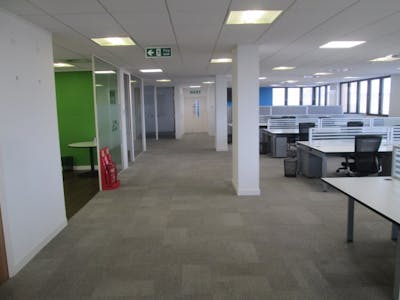Communications House, South Street, Staines, Office To Let - IMG_0704.JPG