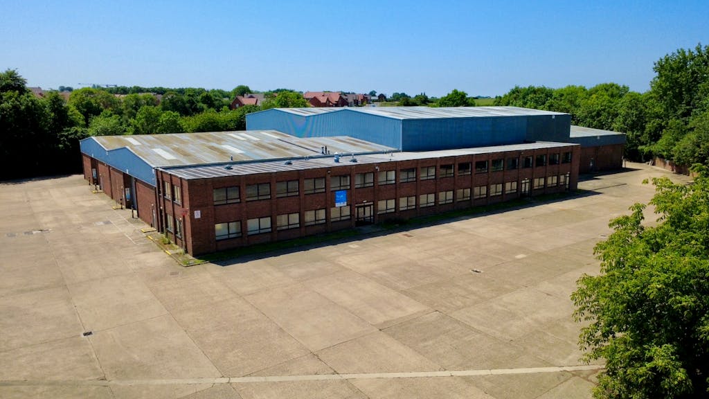 dji_fly_20250619_132328_143_1750336329045_photo_optimized