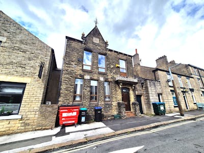 6 Howard Street, Glossop, Office To Let - 20260602_162539.jpg