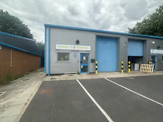 Unit 9, Newmarket, Industrial To Let - IMG_7403.JPG