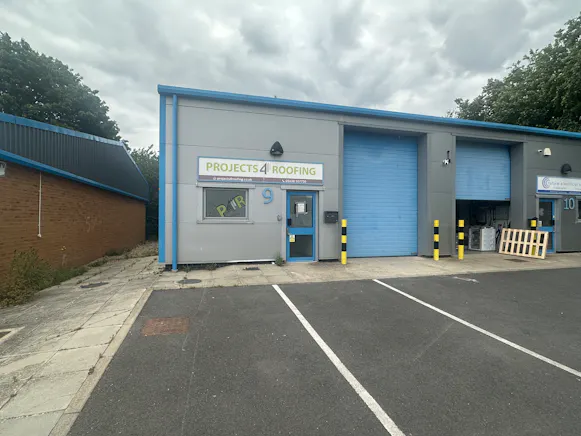 Unit 9, Newmarket, Industrial To Let - IMG_7403.JPG