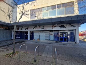 79-81 Greywell Road, Havant, Retail To Let - 20240119_133219.jpg - More details and enquiries about this property