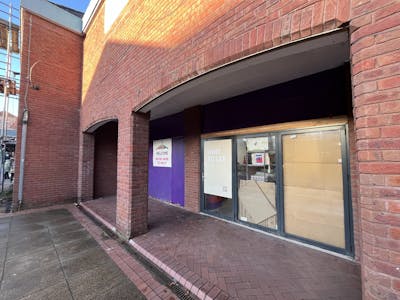 Unit C, Bridestone Shopping Centre, Congleton, Retail To Let - IMG_0569.jpg