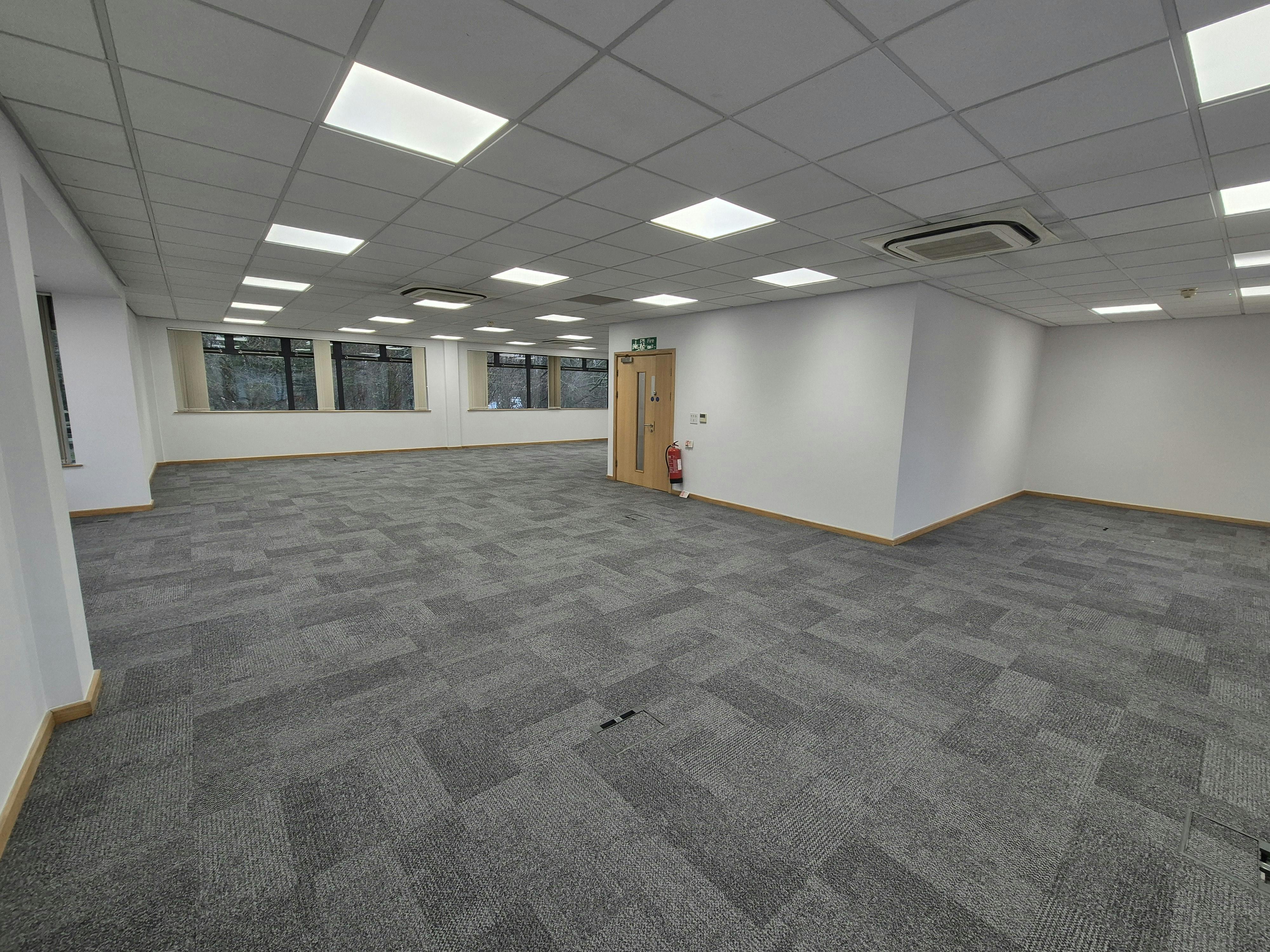Office in Sittingbourne - photo 2