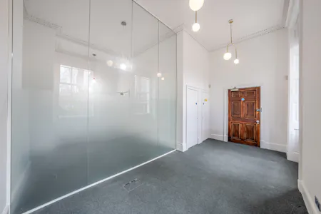 48-49 Russell Square, London, Office / Serviced Office To Let - DSC02848-HDR-Edit.jpg