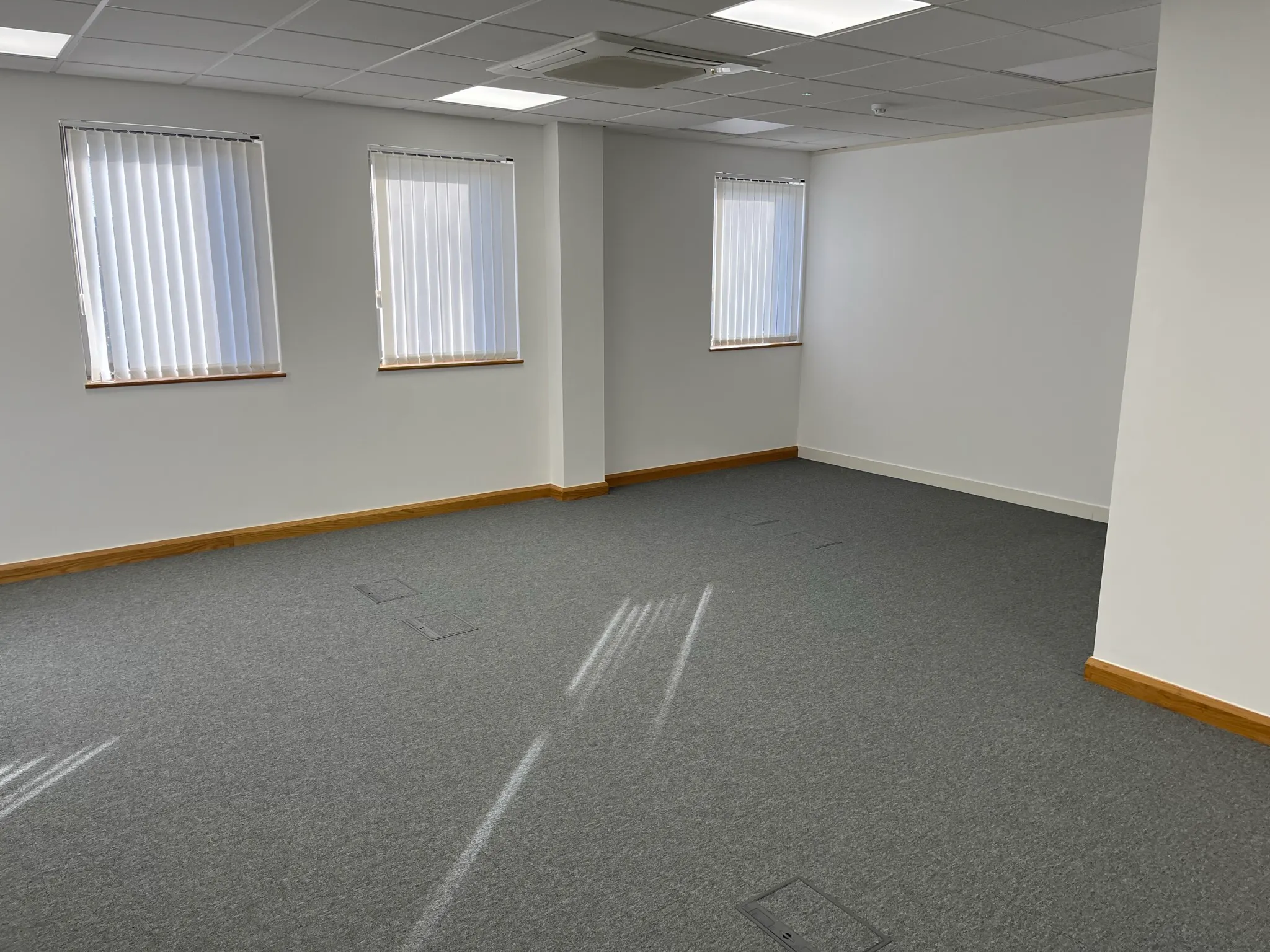 Ground Floor Offices, Unit 7 Bell Business Park, Aylesbury, Offices To Let - IMG_0080.JPEG