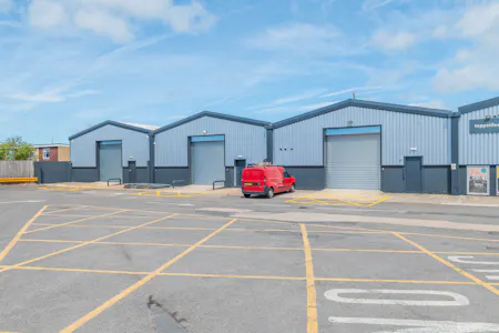 Units 1 - 3 Great Western Trade Park, Great Western Way, Swindon, Industrial / Warehouse To Let - 1-3-Great-Western-Trade-Centre,-Swindon-16.jpg