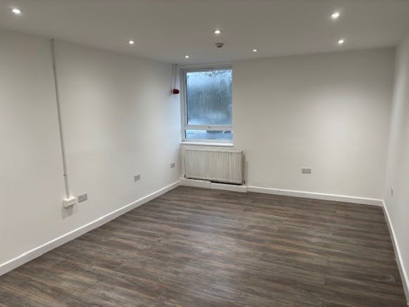 Unit 25, Travellers Lane, Hatfield For Sale - 4.jpg