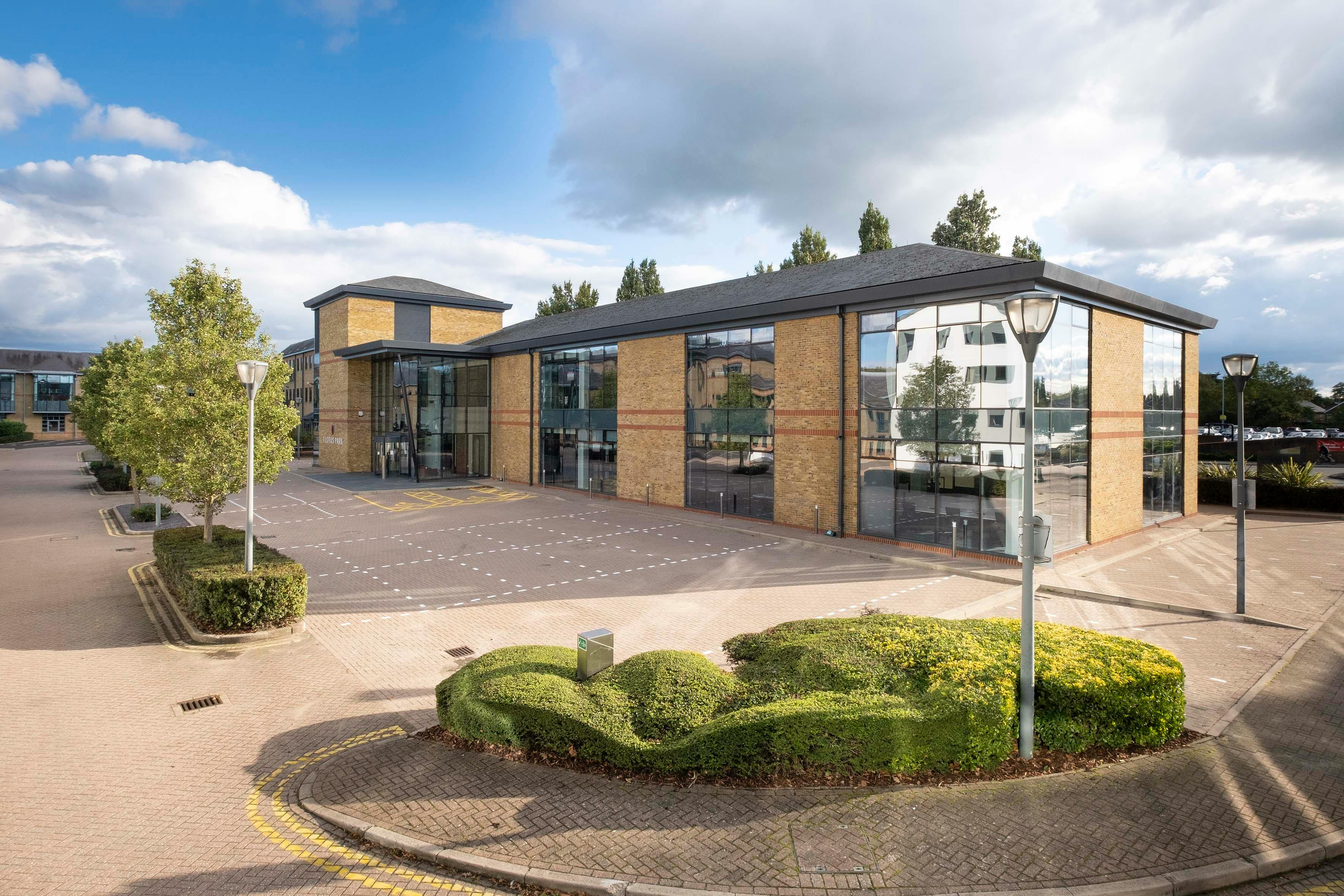 Office in Staines-upon-Thames - photo 3