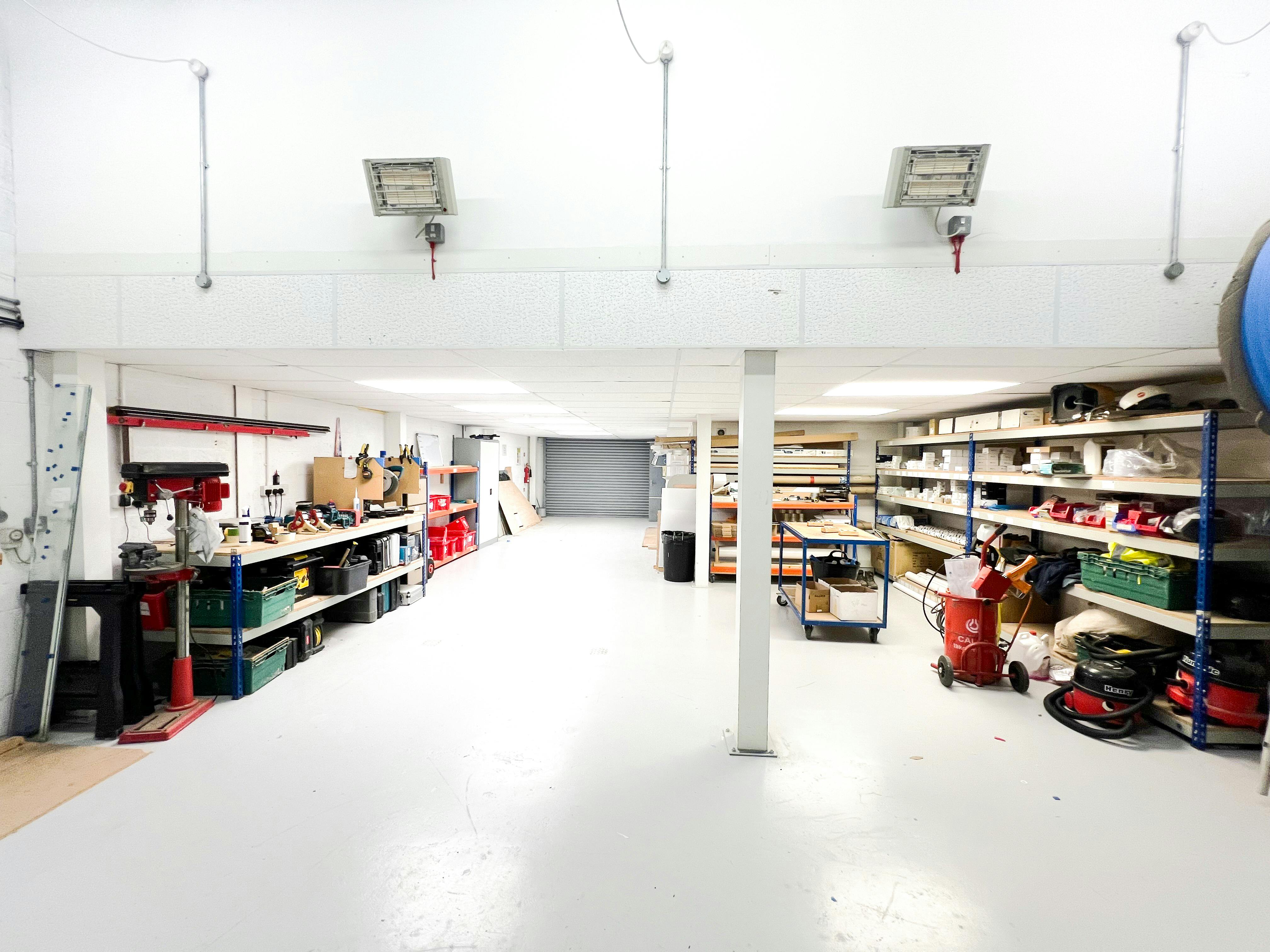 4 Russett Place, Kirdford, Industrial To Let - IMG_8880.jpg