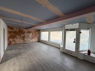 44 Broad Street, Bromsgrove, Retail To Let - 1.jpg