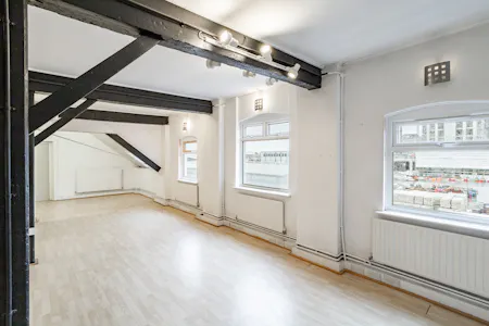 Hille House, Watford, Office To Let - Hille  Watford28.jpg