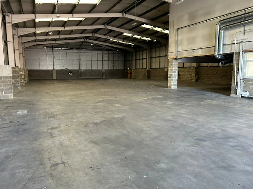 Unit 9, The io Centre - warehouse.jpg
