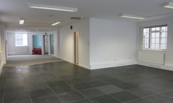 119-120 High Street, Windsor, Office To Let - GroundFlr_Main Office.png