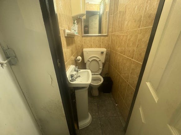 157 Haverstock Hill, London, Retail Lease Assignment - 6.jpg