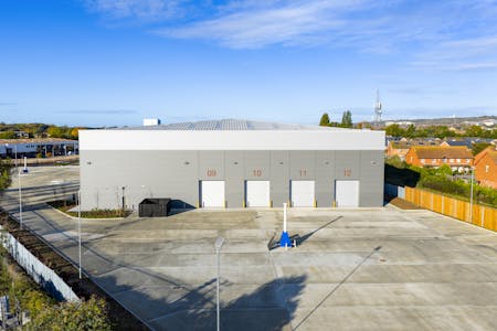 Unit B Railway Triangle, Portsmouth, Industrial/Logistics / Warehouse / Industrial / Warehouse To Let - UNIT B Railway Triangle 6.jpg