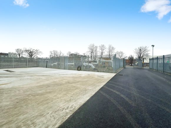 Yards - Rear Of Old Gas Works, Progress Road, Leigh On Sea To Let - bc02d74cIMG20250310WA0030.jpg