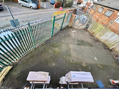 Yard R/o, 4 Oxen Road Industrial Estate, Luton, Open Storage / Yard To Let - Oxen Road Yard 2.jpeg