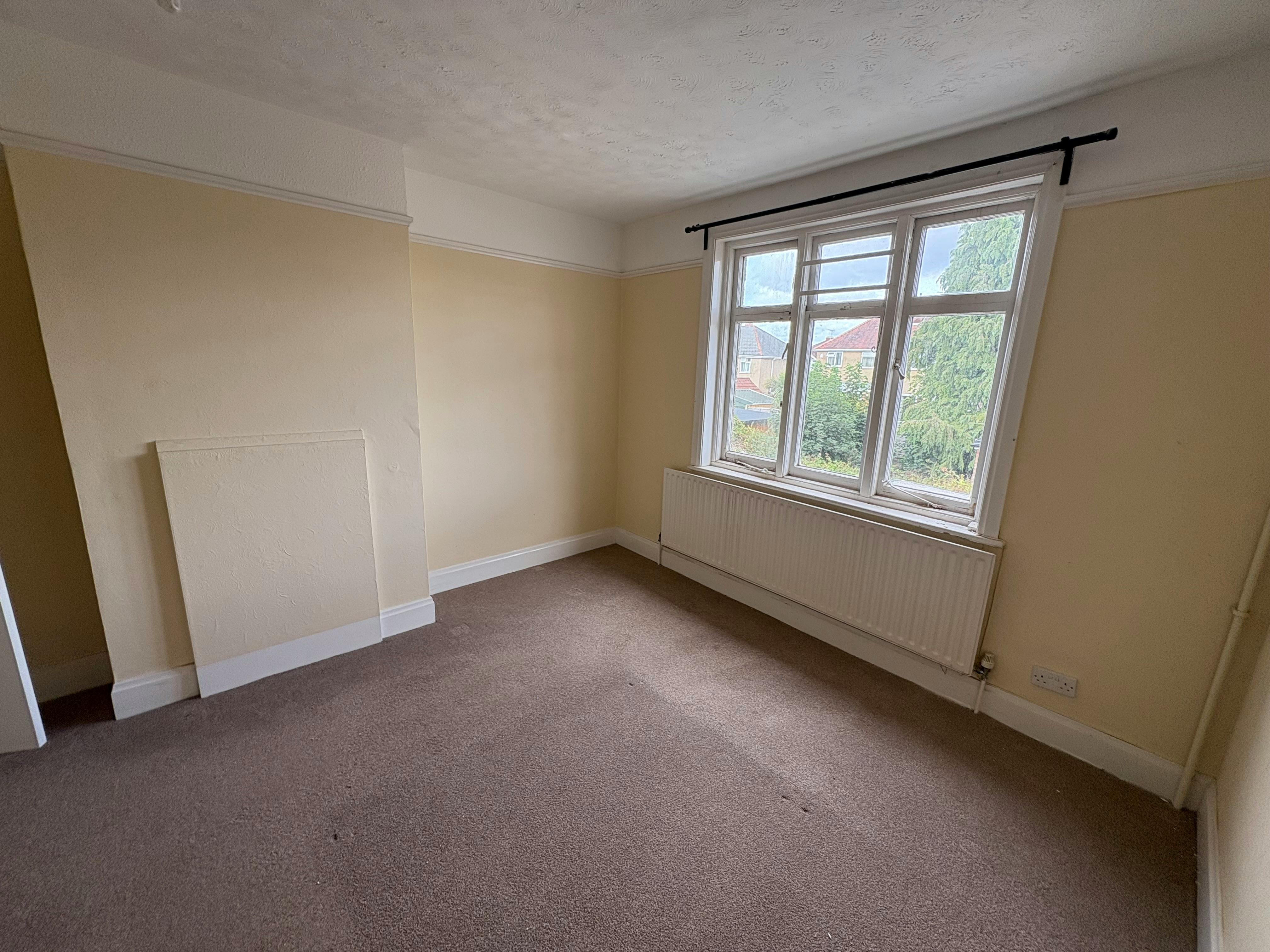 Retail/Shop in Southampton - photo 2