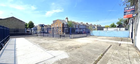 Arches 81-82, Rosebank Road, London, Industrial To Let - 20260502_134808 - Edited.jpg
