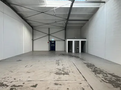 4 The Stacey Bushes Trading Centre, Milton Keynes, Industrial / Industrial/Logistics / Retail / Industrial / Warehouse To Let - 1.jpg