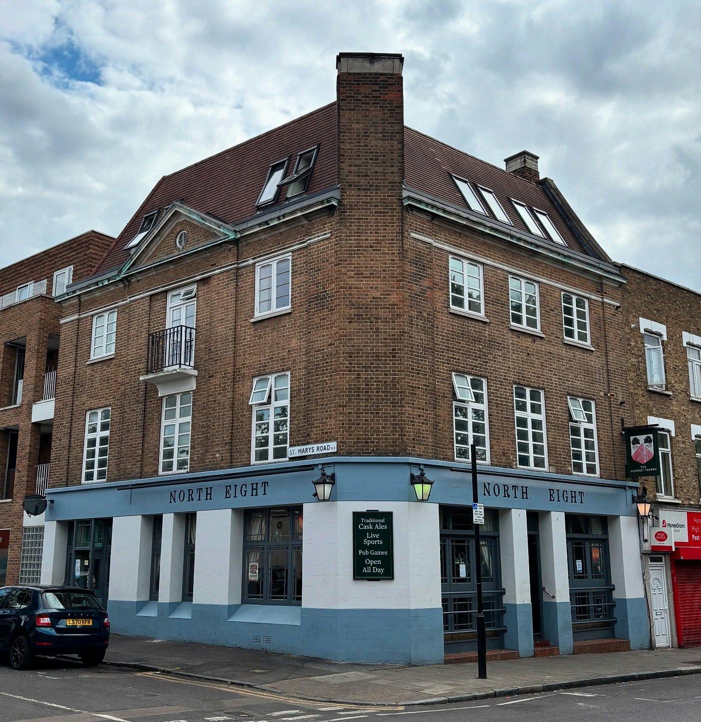 26 High Street, London, Pub To Let - pic.jpg