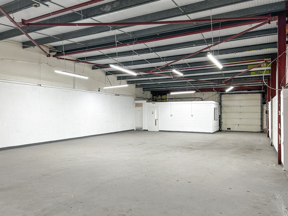 Millers Bridge Industrial Estate, Derby Road, Bootle, Industrial Lease Assignment - IMG_1972 copie.jpg