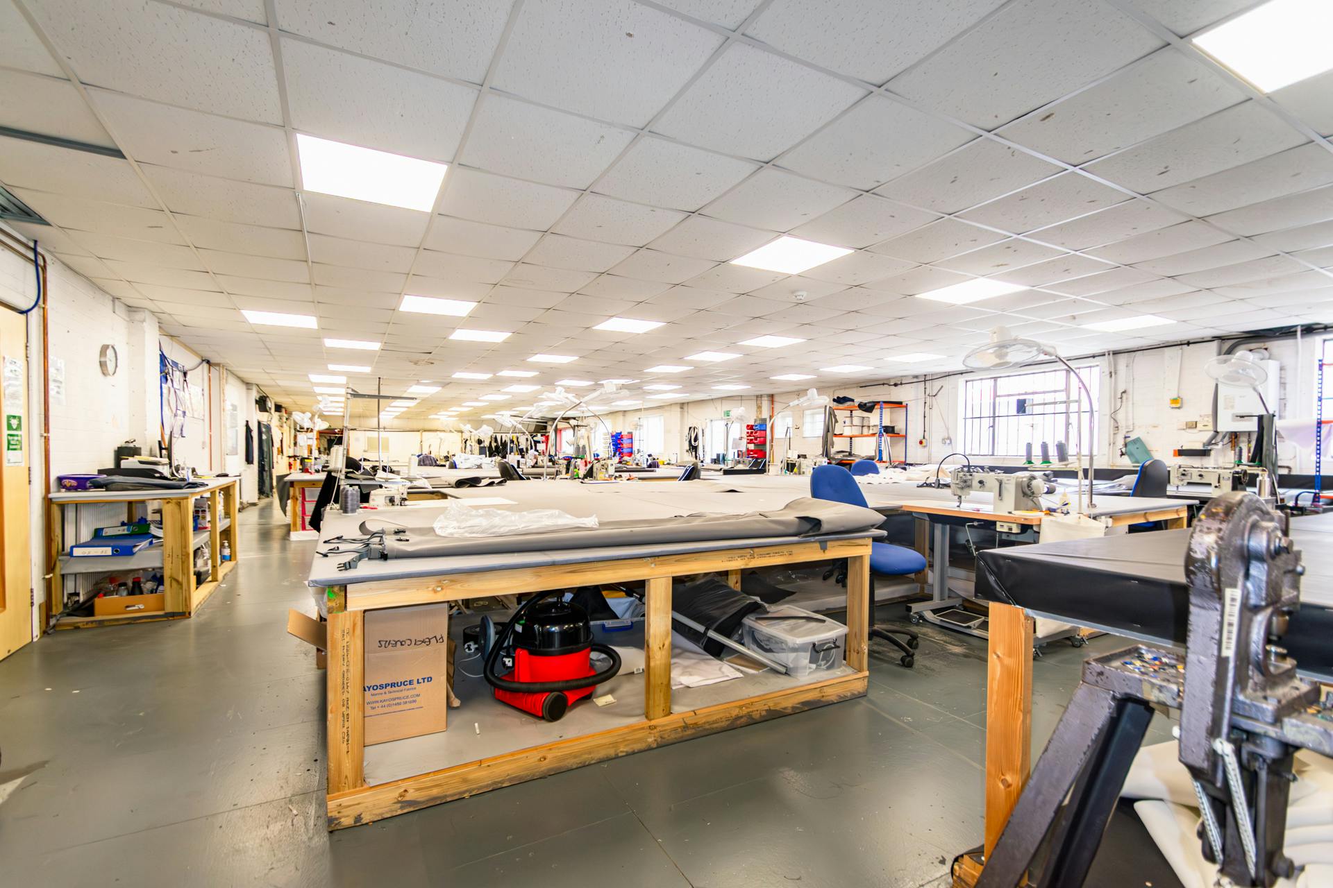 Industrial Unit in Poole - photo 2