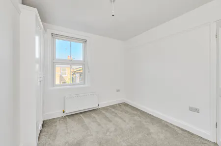Tuskar Street, London, Terraced house To Let - Bedroom
