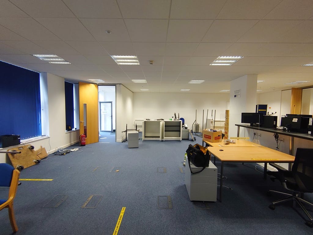 Office in Southampton - photo 3
