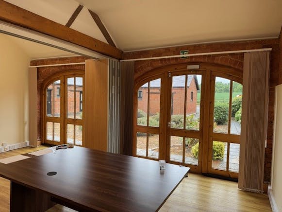 Unit 4, 4 Pedigree Farm Barns, Northampton, Offices To Let - Unit 4 internal 10.jpg