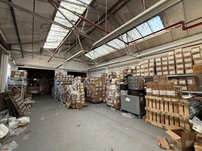 18 Towerfield Road, Southend-on-Sea, Yard To Let - WhatsApp Image 2026-03-06 at 09.47.59 (3).jpeg