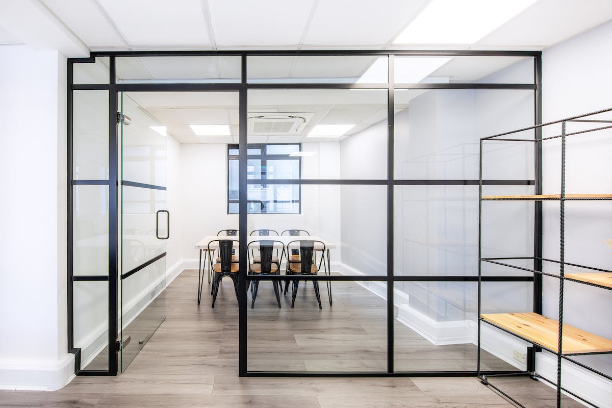 Office in London - photo 2