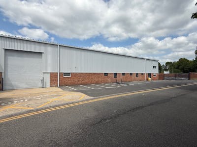 Unit 4 Hawksworth Trading Estate, Wyndham Road, Swindon, Industrial / Warehouse To Let - External 002.jpg