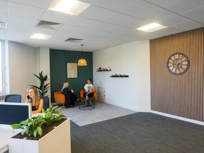 2 Heathrow Boulevard, Heathrow, Office To Let - heathrow-boulevard-building-2-office-space-offices-heathrow-2.jpg