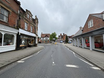 60 High Street, Lyndhurst, Retail To Let / For Sale - IMG_1073.jpg