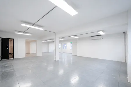 9-13 Osborn Street, London, Office To Let - Empty Industrial Loft Studio.png
